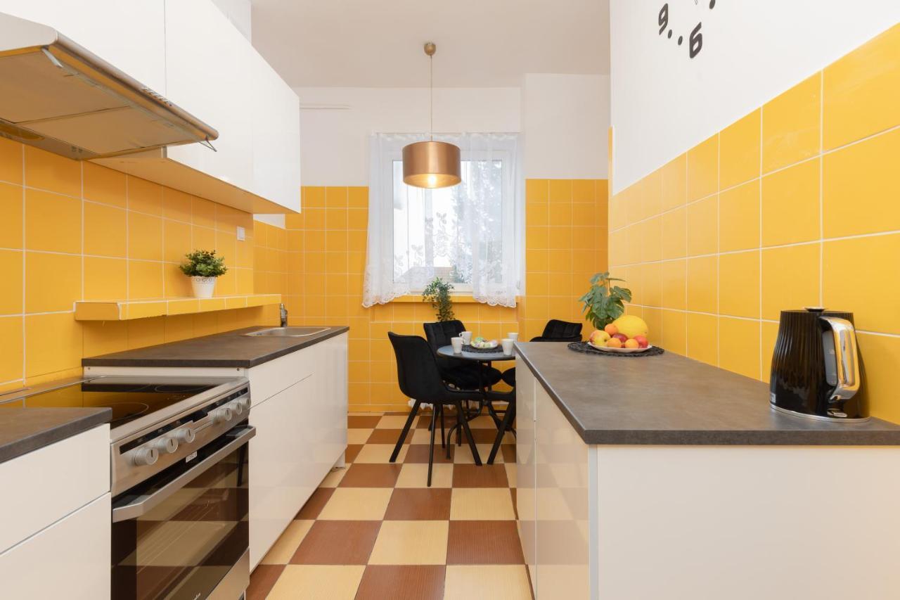 Metro Plac Wilsona Apartments Mickiewicza By Noclegi Renters Warszawa Zewnętrze zdjęcie